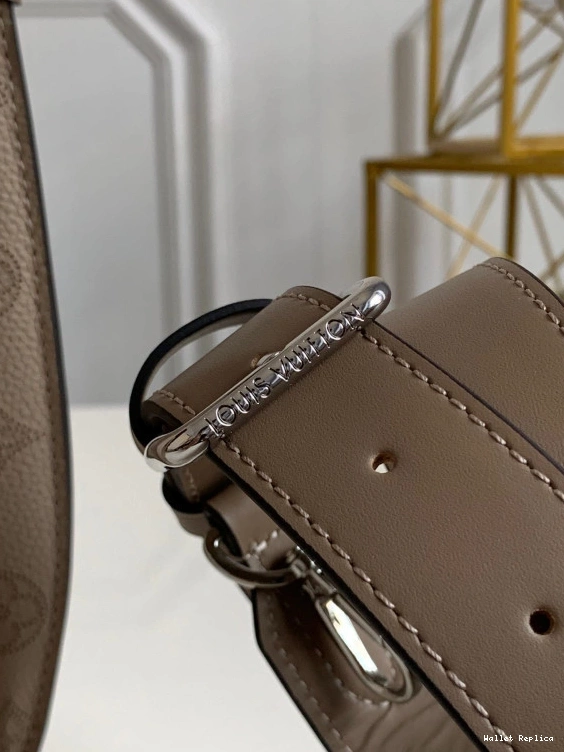 Affordable LOUIS VUITTON MURIA 0718